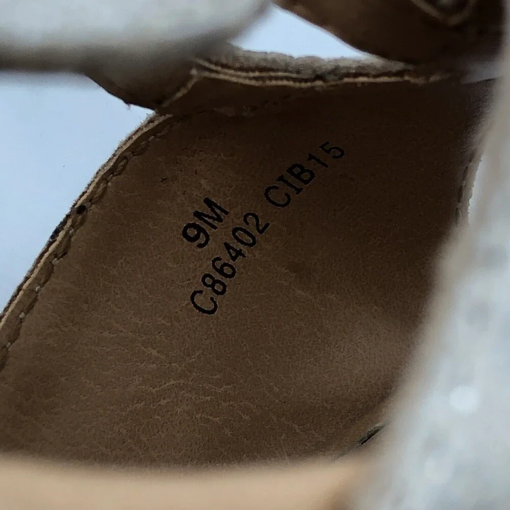 BORN Wynda Womens Sandals Leather Gold Size 9 M Ankle‎ Strap